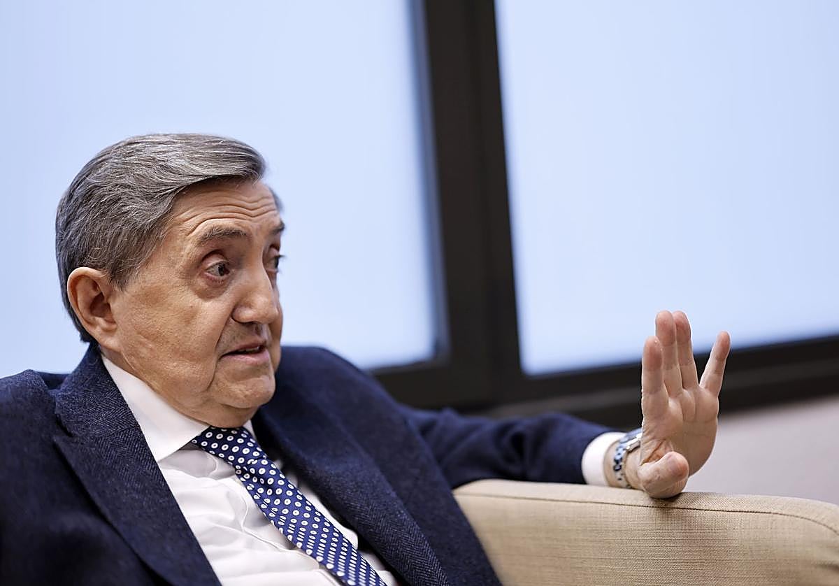 Federico Jiménez Losantos: «Este es un Gobierno de analfabetos, entre